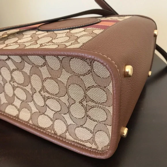 Coach Dempsey Tote 22 In Signature Jacquard With Stripe And Patch - Picture 11 of 16